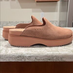 REEF Women’s Tan Suede Slip-On Shoes